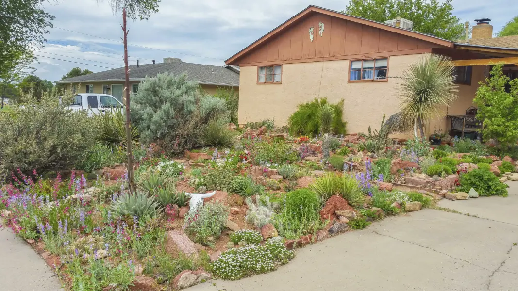 Scaled image BarnettGarden.webp 